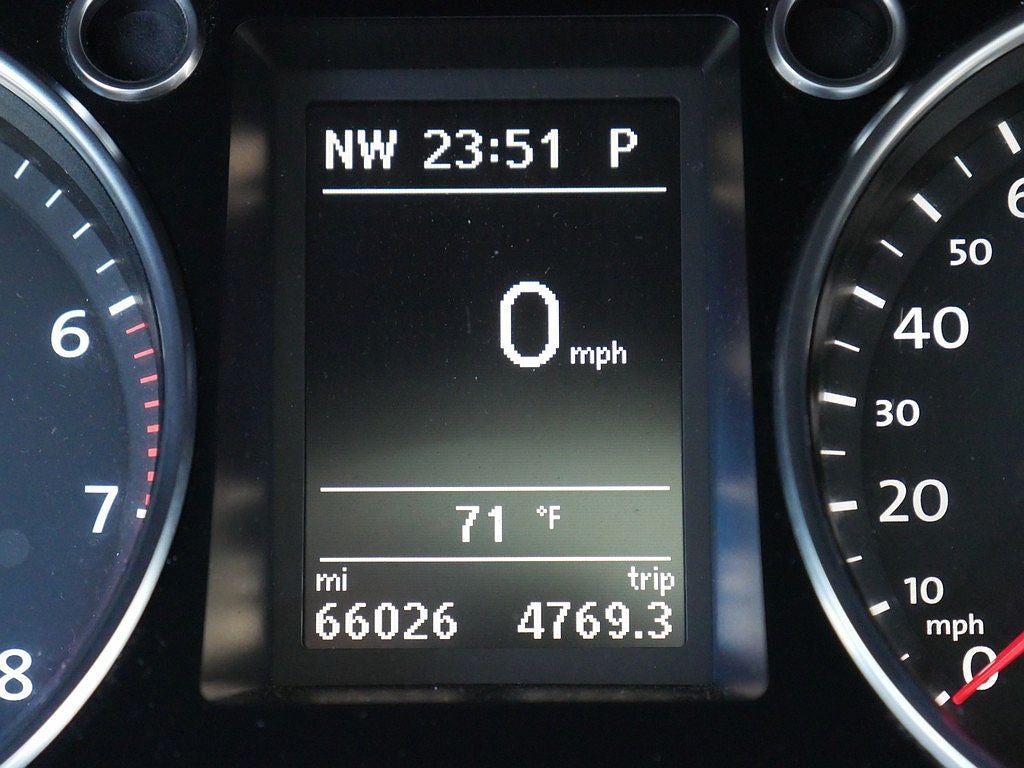 2013 Volkswagen CC 2.0T Lux FWD