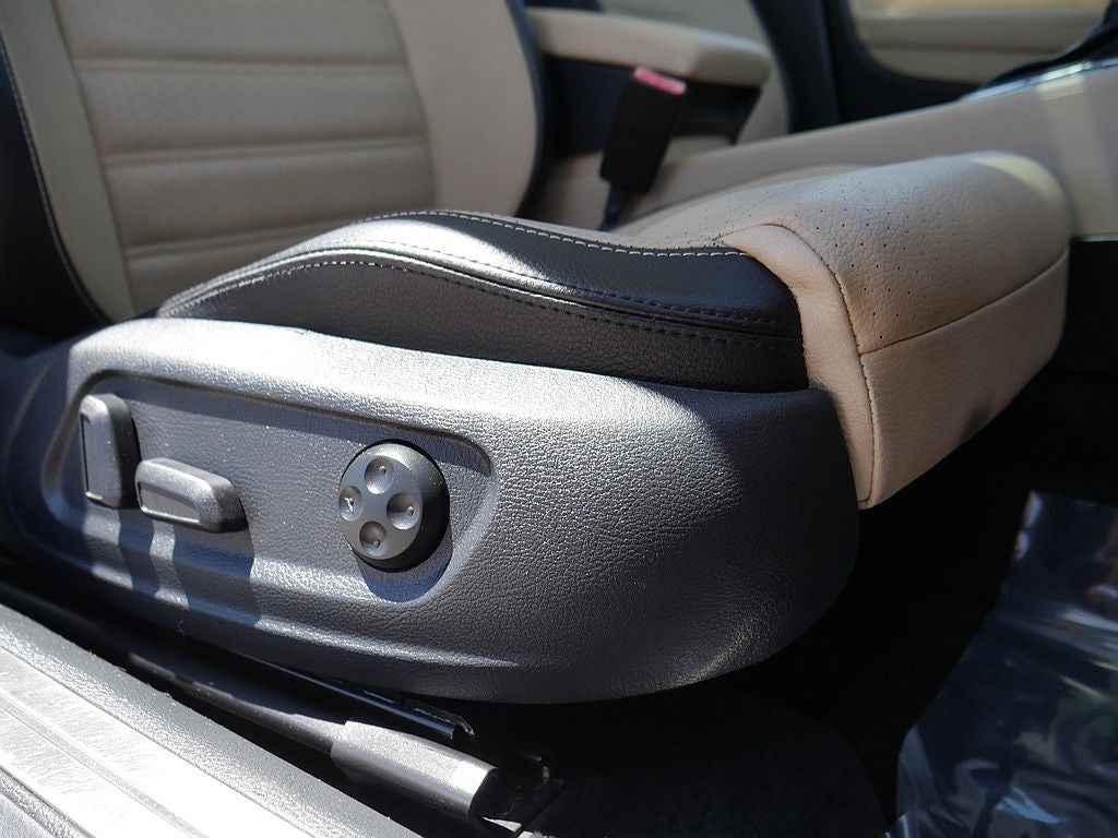 2013 Volkswagen CC 2.0T Lux FWD