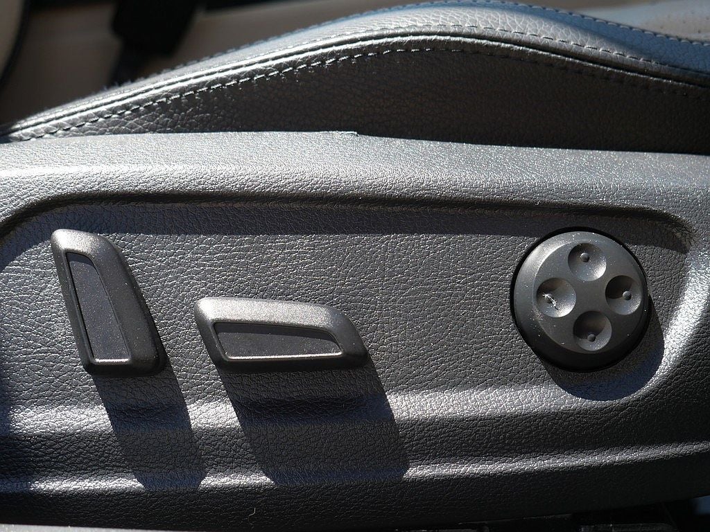 2013 Volkswagen CC 2.0T Lux FWD